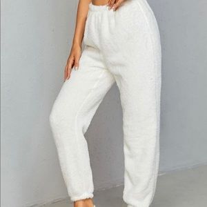 NWOT white elastic waist teddy pants